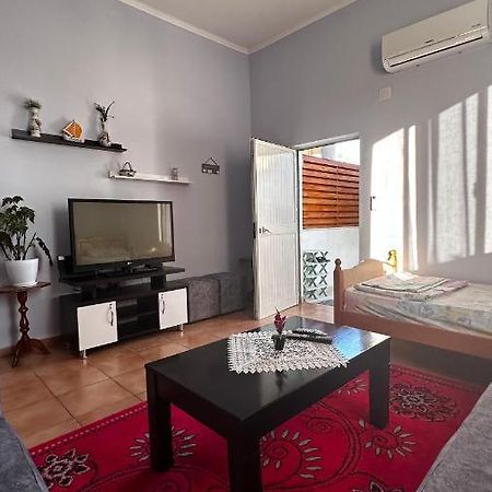 Priam Garden Apartment Durres Bagian luar foto