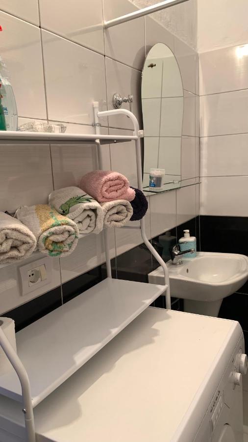 Priam Garden Apartment Durres Bagian luar foto